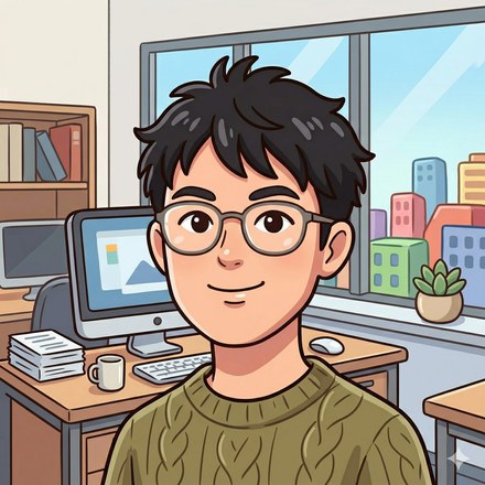 運営者かっきーのイラスト。眼鏡をかけ、デスクの前で穏やかに微笑んでいる